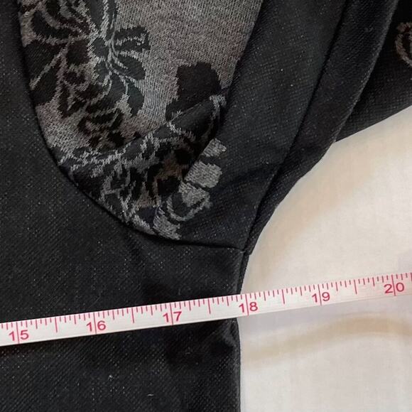 NWT, Melissa Paige Floral Gray, Black Sweater, Penny Lane Style Cuffs/Fur, M - Picture 11 of 14